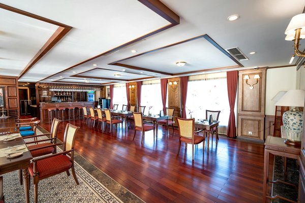 Welke keukenapparatuur is essentieel voor beginners?